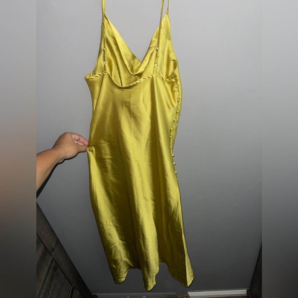 GOLDEN/MUSTARD XS CLASSY DRESS SUPER COMFY AND LIGHT